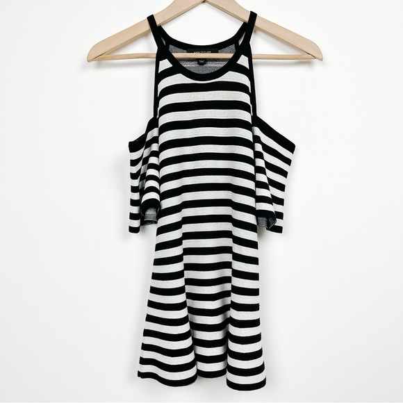 Ann Taylor Women’s Striped Cold Shoulder Peplum Top Small - Picture 4 of 12